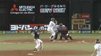 １回裏３脇谷タイムリー (1)