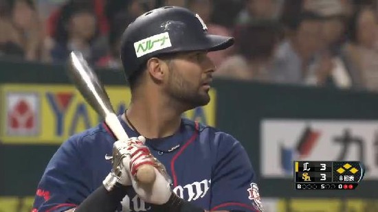 ８回表６メヒア三振 (1)