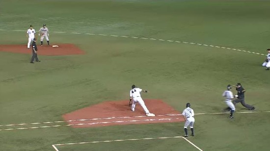 ２回表１秋山斉藤ヒット炭谷三振 (1)