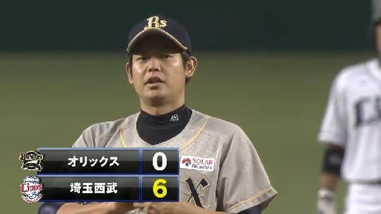 ８回裏４栗山鬼崎連続フォアボール押し出し (1)