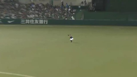 9回表4小谷野センターフライ (1)