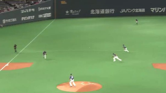 ６回裏２レアードヒットホームアウト (2)