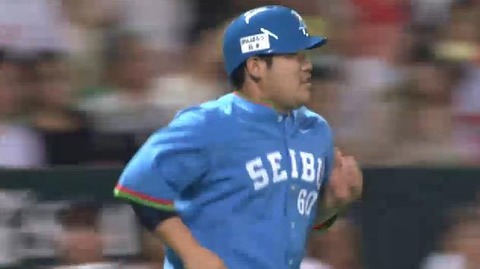 １回表４ビデオ判定 (1)