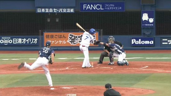 ６回裏２石川デッドボール代走白崎 (1)