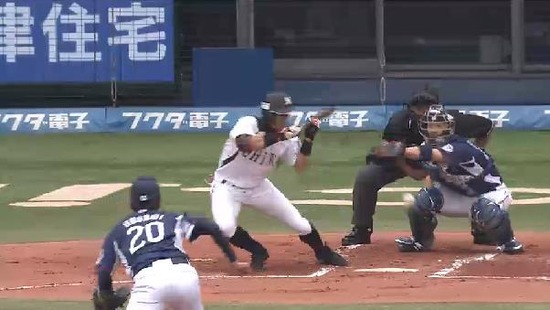 1回裏３岡田バントオールセーフ０アウト１塁３塁 (1)