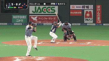 ７回表３森２点タイムリーヒット (1)