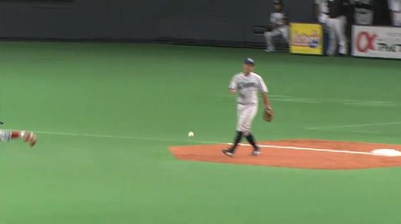 3回裏1中島ヒットエンドラン成功 (1)