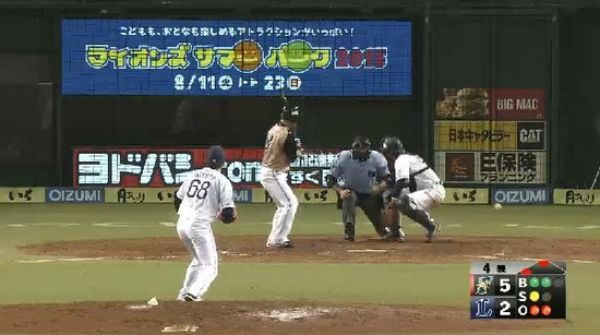 4回表2パスボール (1)