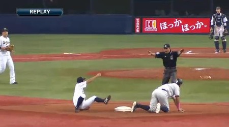 6回表1誤審満塁 (2)