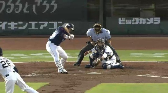 ３回表２森三振 (1)