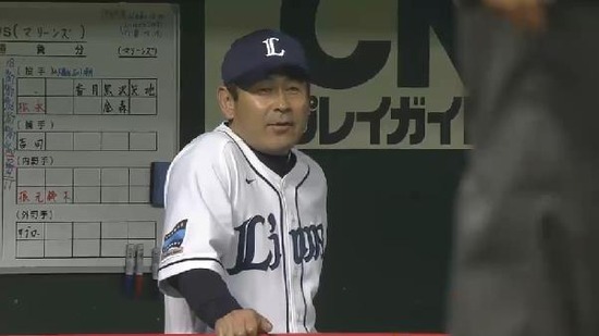 ９回裏３秋山内野安打ノーアウト満塁 (3)