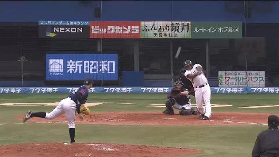 ７回裏２デスパイネ２ラン (2)