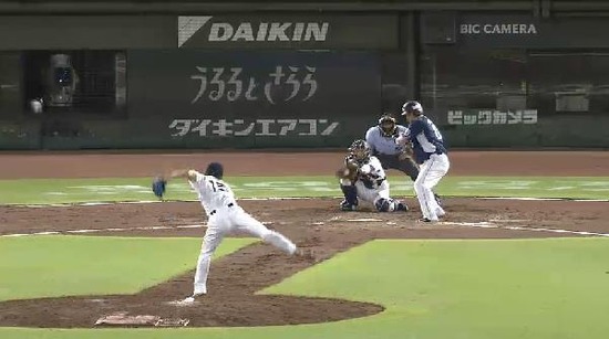 ８回表１中村三振 (1)