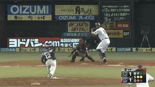 8回裏3メヒア3ラン (1)