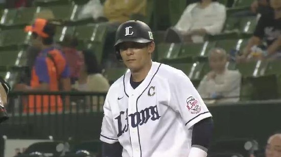 ５回表３栗山タイムリー (5)