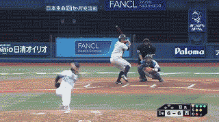 10回表1脇谷HR (1)