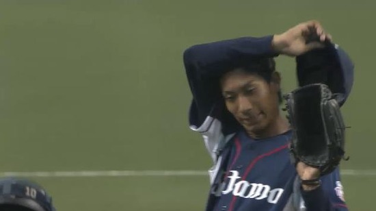 3回表1フォアボール満塁 (2)