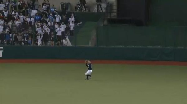 7回裏3栗山犠牲フライ (3)