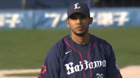８回裏１バスケス無失点 (1)