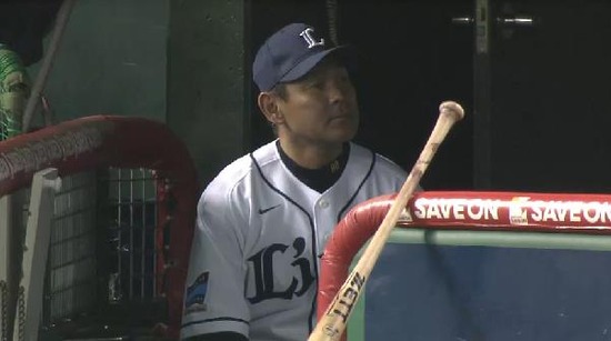 1回裏4森自打球交代 (5)