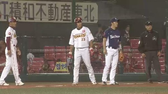 3回裏1外崎エラーノーアウト2塁3塁 (1)