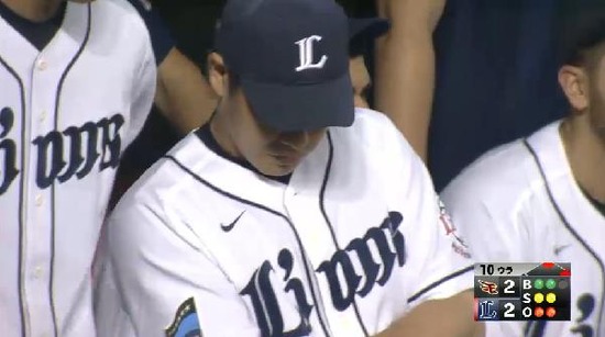 10回裏４中村３ランさよなら (2)