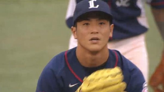 ８回裏１清田２ラン (1)