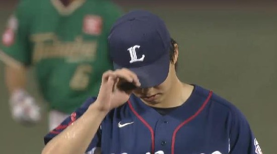 ３回裏５伊志嶺押し出し (4)