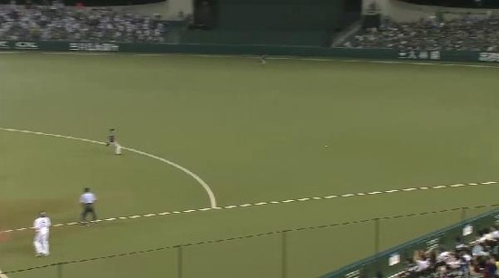 ９回裏２秋山ヒット１塁２塁 (3)