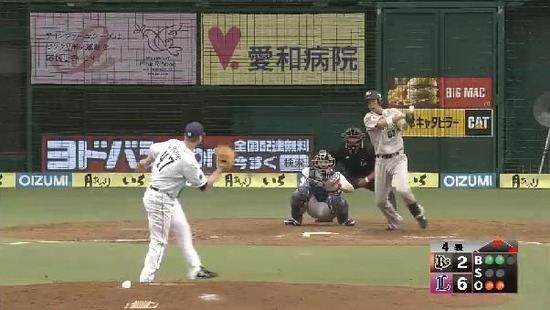 ４回表５中村ヒット満塁 (4)