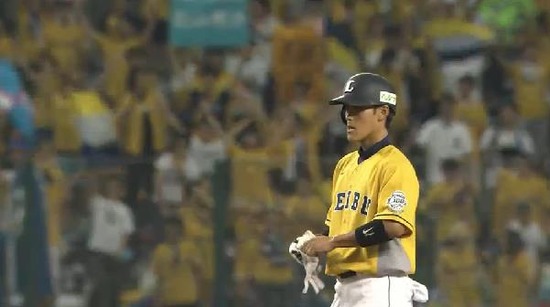 ２回表３斉藤２ベース (2)