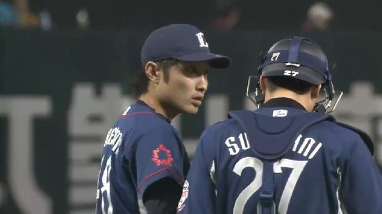 ７回裏１先頭フォアボール