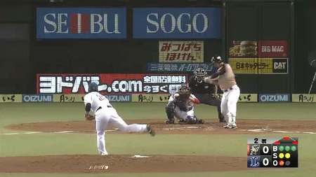 ２回表２石川３点タイムリー３ベース (1)