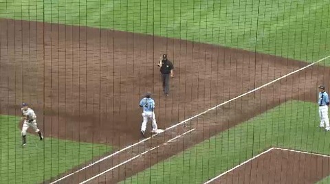 ８回裏３終了 (1)