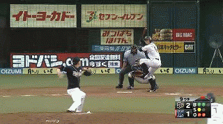 ９回裏５森本タイムリー (1)