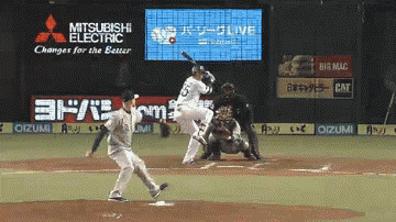 6回裏1先頭秋山2ベース