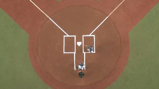 １回表１秋山ショートゴロ (2)