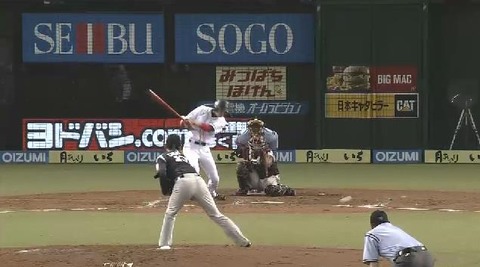 ２回裏４金子タイムリー内野安打 (4)