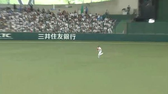 １回表２トカダセンターフライ無失点 (2)