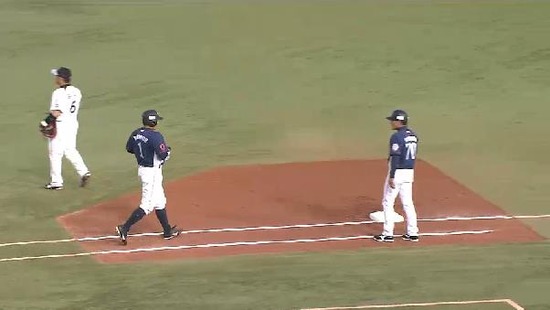 1回表１栗山フォアボール