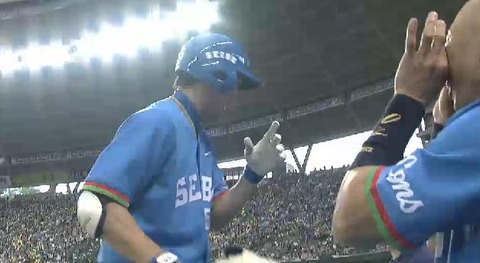6回裏1秋山HR (3)