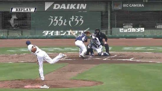 2回表1森頭部死球バリントン退場 (4)