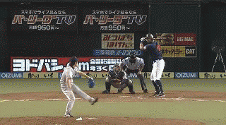 ８回裏１メヒア同点弾 (1)