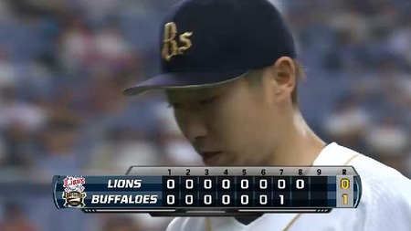 ８回表４中村サードゴロ (3)