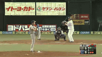 8回裏5おかわり走者一掃タイムリー2ベース (1)