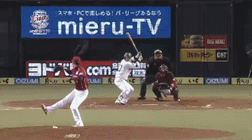 4回裏5森HR (1)