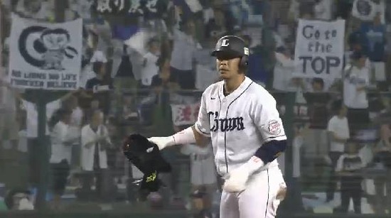 ３回裏５浅村タイムリー２ベース (2)