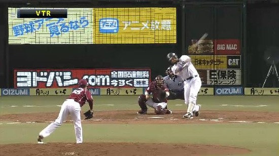 4回裏２メヒア三振ビデオ判定 (2)