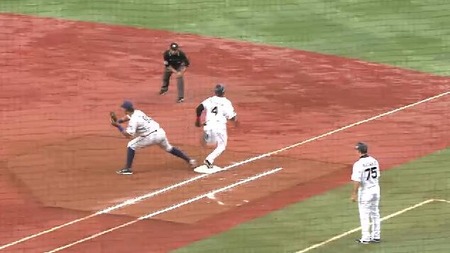 ６回裏３ヘルゲ (2)