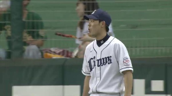 3回表1秋山ファインプレー (1)